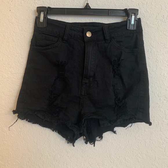 Fashion Nova Jean Shorts - Picture 2 of 4